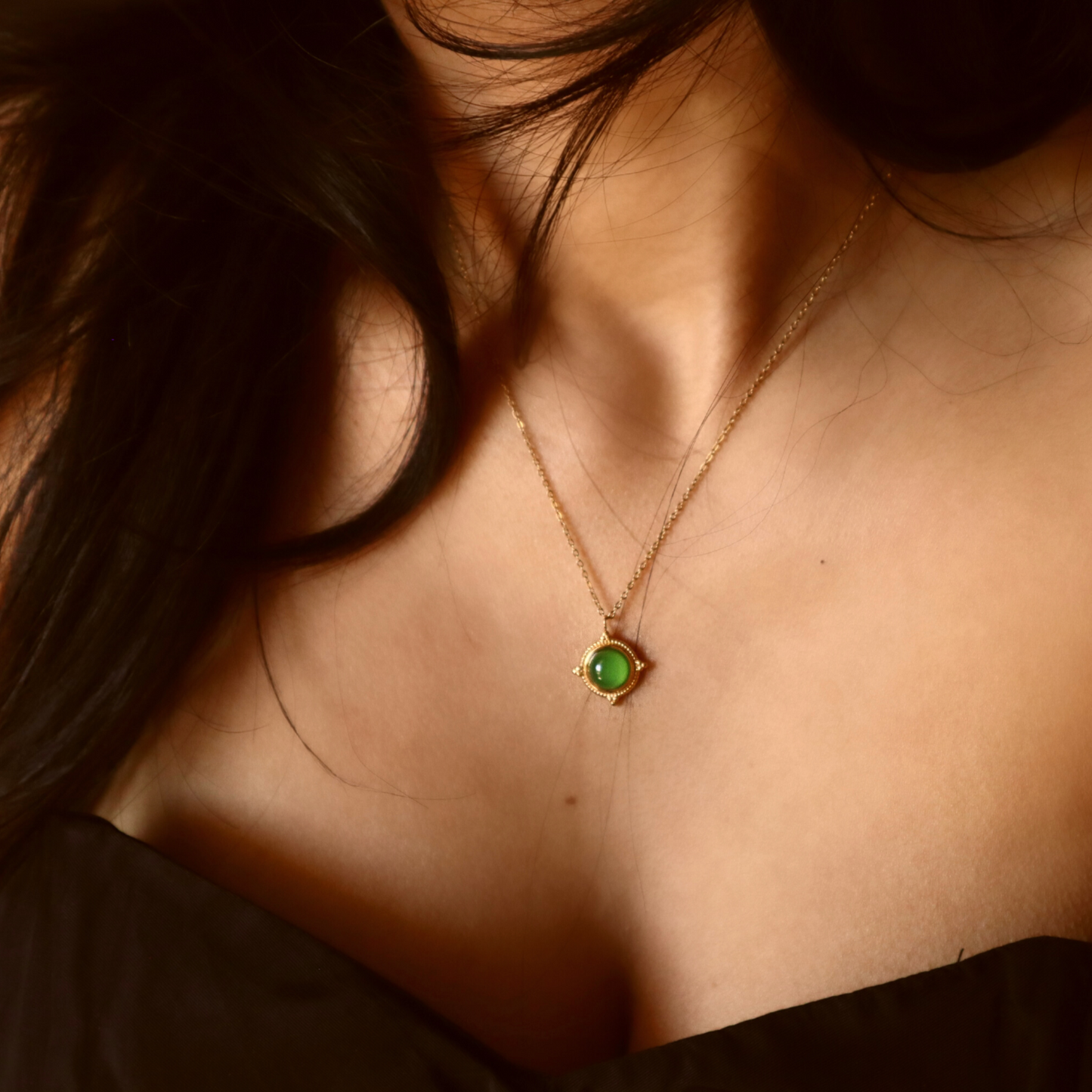 Elizabeth Green Agate Pendant Necklace