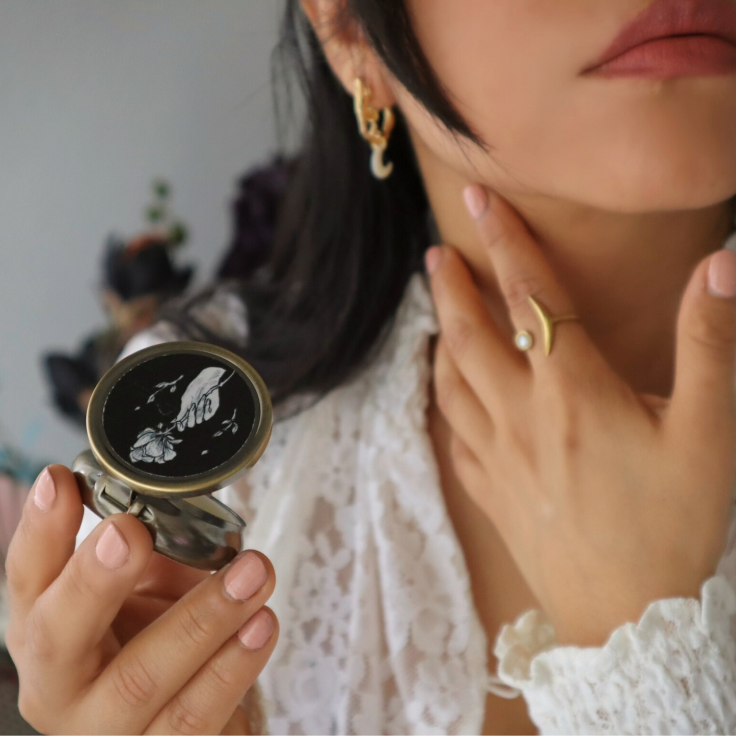Book of Shadows Solid Perfume